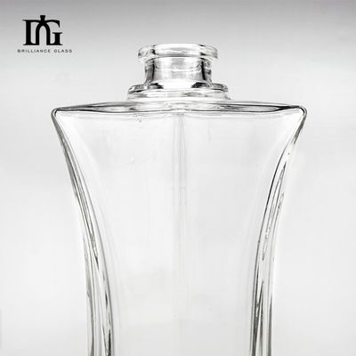 Botella de bebida de vidrio con tapa de corcho de oro de tornillo transparente Vodka Botella de vidrio cerveza