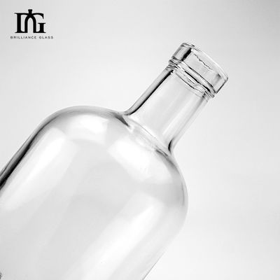 Botella de vidrio de 500 ml para jugo, brandy, vodka y licor con diseño grabado