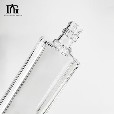 Botella de vidrio de whisky de 500 ml de brandy con OEM / ODM aceptable