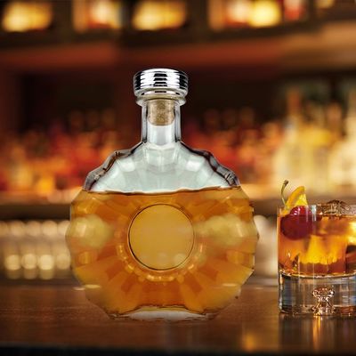 Whisky Gin Vodka Brandy Botella de vidrio de 500 ml para embalaje de licores Diseño personalizado
