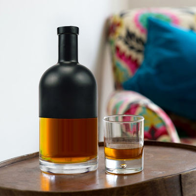 Botella de vidrio redonda vacía de 770 ml para whisky, brandy, vodka, ron, ginebra y otras bebidas espirituosas