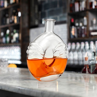 Liquores y bebidas 700 ml botella de vidrio de vino creativa transparente sellada con corcho