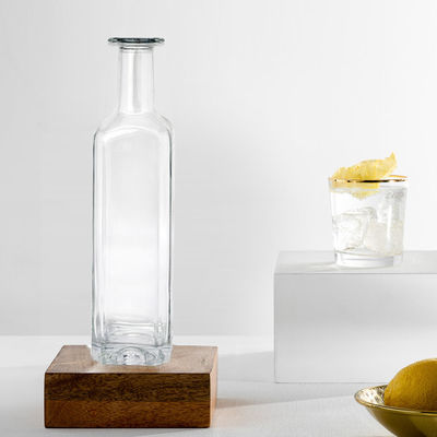 750 ml 1000 ml Whisky Rum Gin Tequila Botella de vidrio con tapones de corcho y diseño elegante