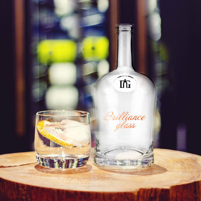 OEM/ODM aceptable Botella de vino redonda de cristal blanco con corcho de 500 ml de capacidad