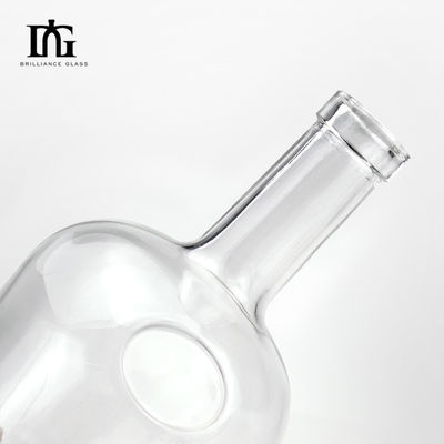 OEM/ODM aceptable Botella de vino redonda de cristal blanco con corcho de 500 ml de capacidad