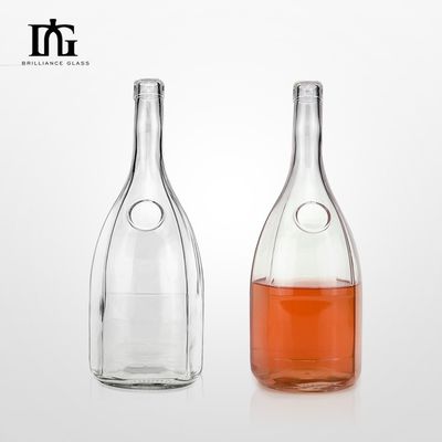 Diseño personalizado con tapa de corcho grabado Botella de vodka de vidrio de 500 ml para venta aceptable OEM / ODM