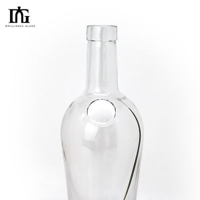 Botellas de vidrio de 700 ml de fondo grueso grabadas para licor personalizadas y proporcionadas libremente