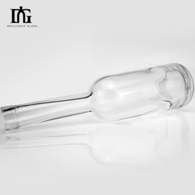 Botella de vidrio de vino de alta calidad Flint Spirit 100ml de forma redonda cuello solitario vacío con corcho hecho a medida