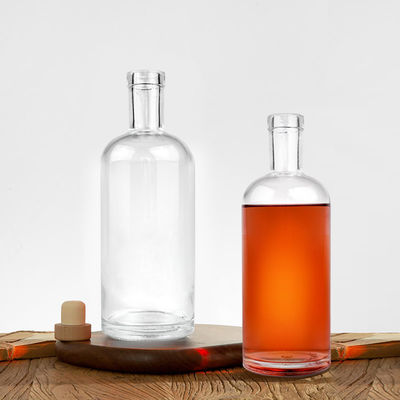 Botella de 375 ml 500 ml 750 ml 1000 ml de vidrio de vodka y ginebra con superficie grabada
