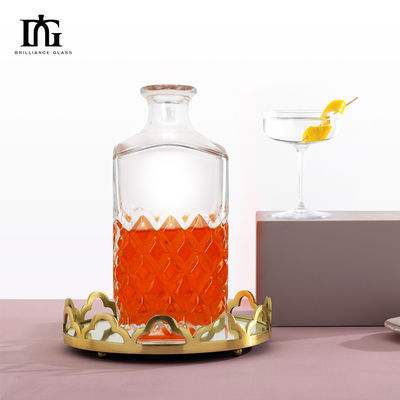 Material de la carrocería Vidrio de lujo Whiskey Conjunto con cristal libre de plomo decantador y vasos