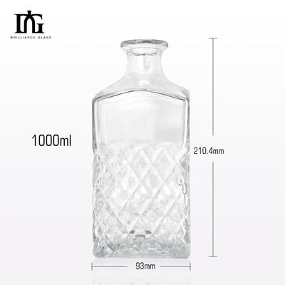 Material de la carrocería Vidrio de lujo Whiskey Conjunto con cristal libre de plomo decantador y vasos