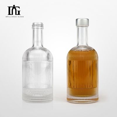 Logotipo de diseño personalizado 330Ml Botella de vidrio de vodka con tapa de tornillo y material de cuello
