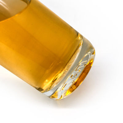 Whisky Gin Vodka Botella de vidrio cuadrada con tapones 50cl 70cl 75cl Muestra proporcionada libremente