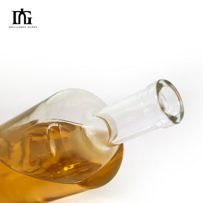 Whisky Gin Vodka Botella de vidrio cuadrada con tapones 50cl 70cl 75cl Muestra proporcionada libremente