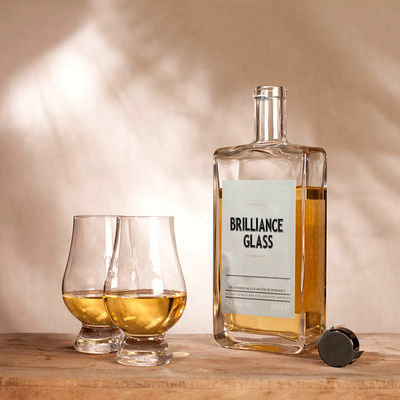 Botellas de tequila de vidrio Liquor Whiskey Vodka Botellas de vidrio con tapa