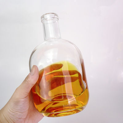 330 ml/500 ml/700 ml Botella de vino para licor Botella de vidrio Pintura Grabado Estampado en caliente