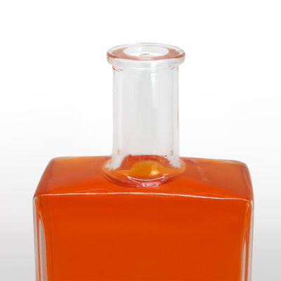 Bebidas carbonatadas Botella de vidrio con tapón de corcho 750 ml 500 ml Whisky Rum Gin Tequila Brandy Spirits