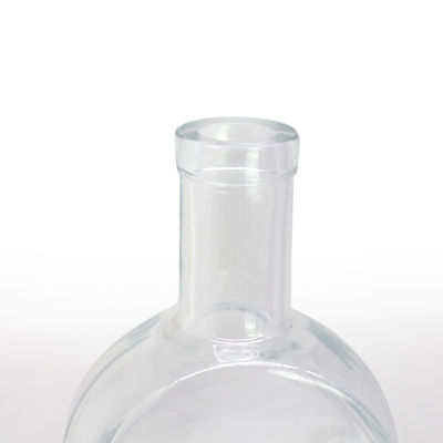 Whisky Liquor Gin Rum Vodka Botella de vidrio con corcho de vidrio 450ml 700ml 750ml Material del cuello