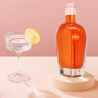 Whisky Liquor Gin Rum Vodka Botella de vidrio con corcho de vidrio 450ml 700ml 750ml Material del cuello