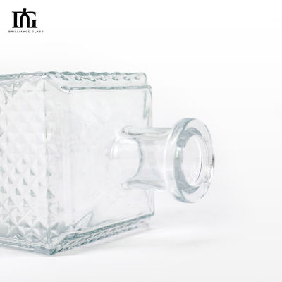 Tipo de sellado Corcho 700ml 375ml 500ml Botella de vidrio para whisky Liquor Vodka cuadrada