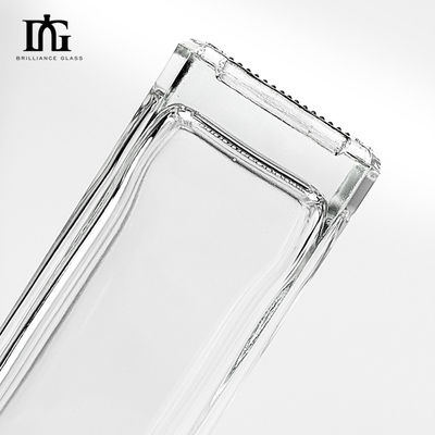 Botella de vidrio transparente de 500 ml para vino de lujo Liquor Rum Whisky Gin Vodka Muestra proporcionada