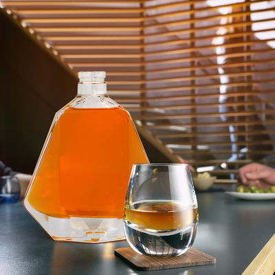 Material del cuello Vidrio 700 ml Vodka Liquor Bebida alcohólica Whisky Rum Botella de vidrio